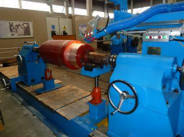 China Commutator CNC ondersnijmachine voor het snijden DC motor armature Mica handmatige indexering leverancier