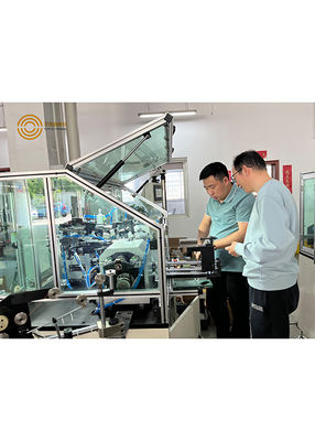 Conventioneel Commutator Coil Armature Dual Flyer Winding Machine voor permanente magneet rechtstroommotoren leverancier